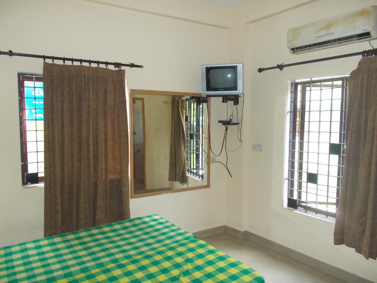 Sreeja Inn Guruvāyūr Esterno foto